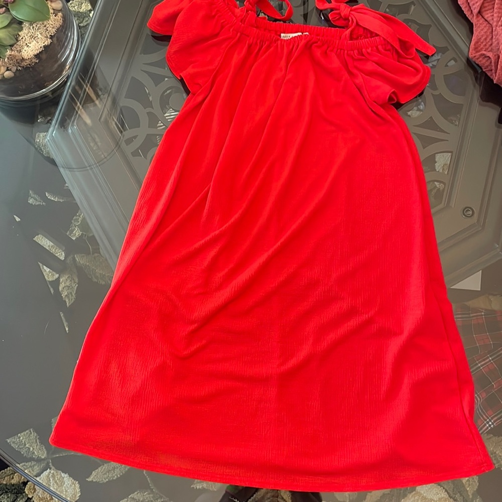 A flowing Red Dress